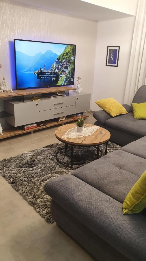 Tami Rooms Нагарія Екстер'єр фото